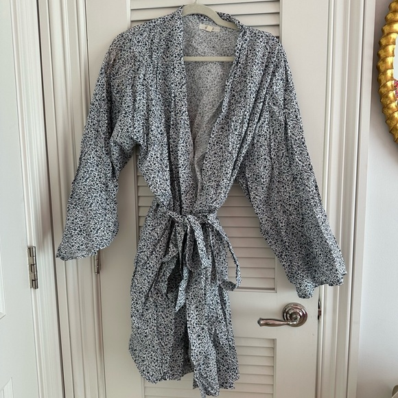 DÔEN Floral Robe - Picture 1 of 5